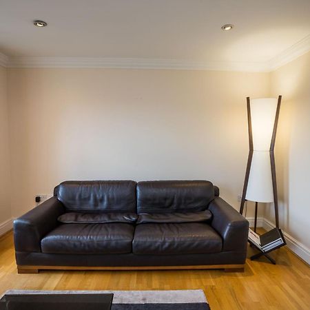Отель Spacious, 3 Bed House For 6 In Central Честер Экстерьер фото
